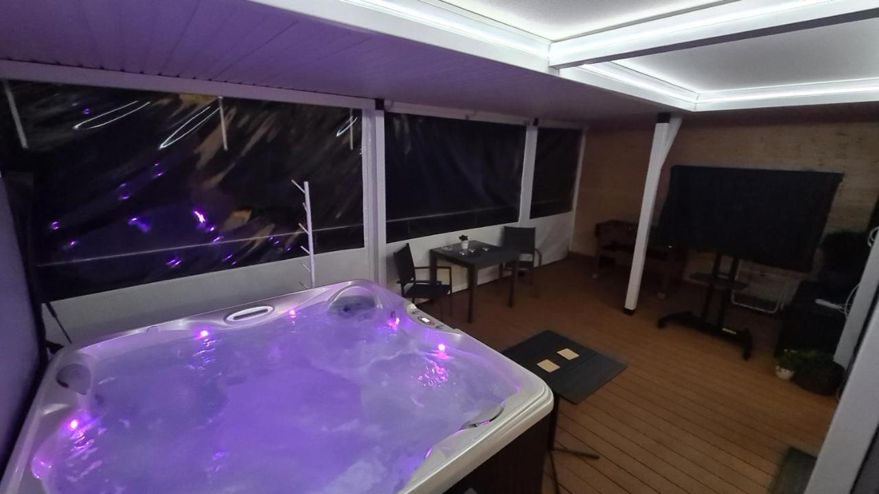 Apartament - Jacuzzi Rzeszow Exterior photo