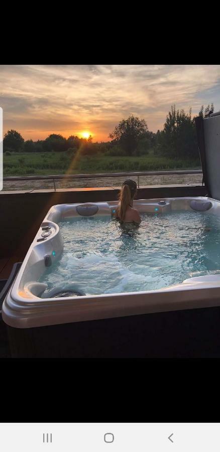 Apartament - Jacuzzi Rzeszow Exterior photo